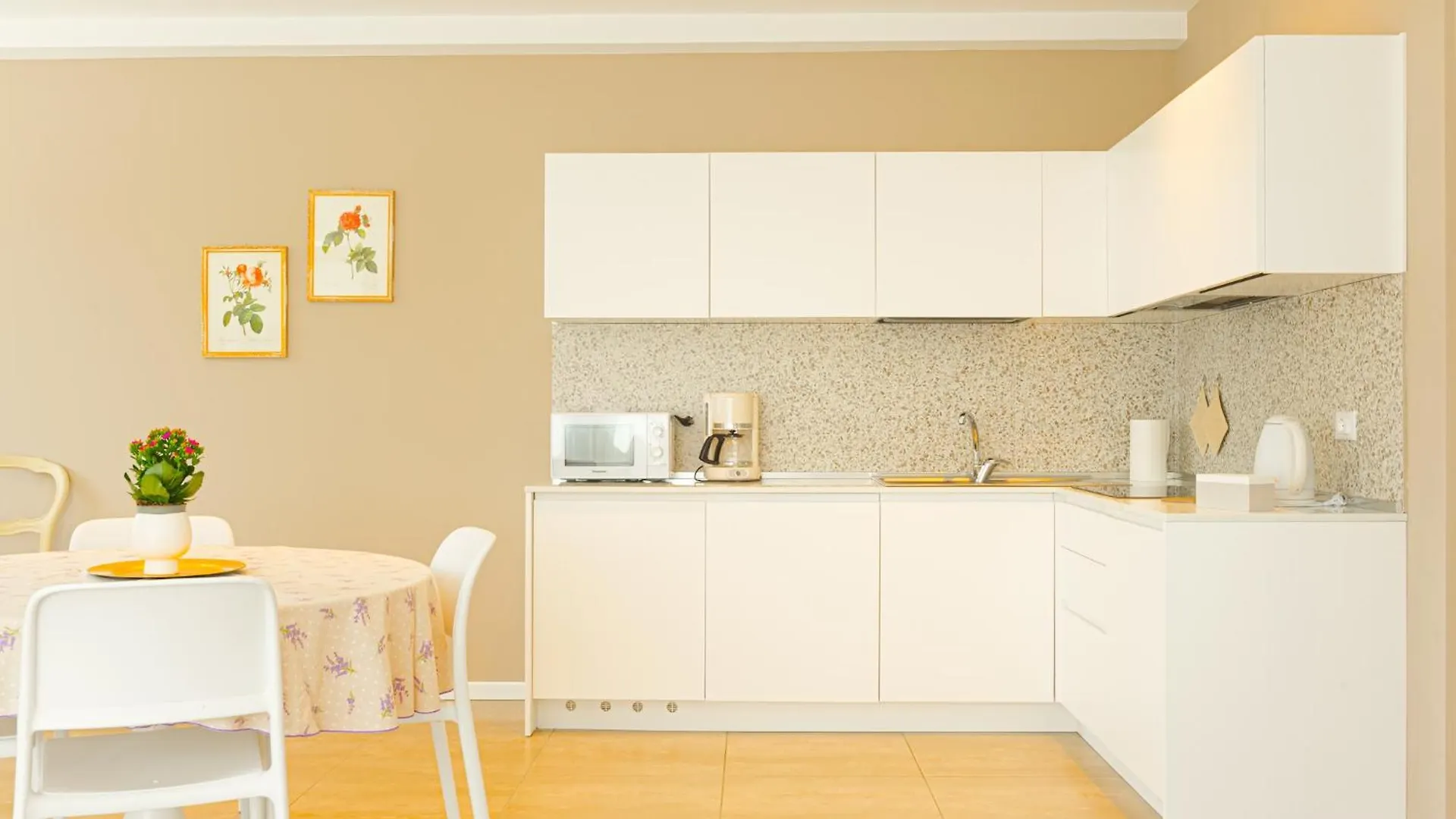 Aparthotel Residence Villa Adriana Bardolino Italy
