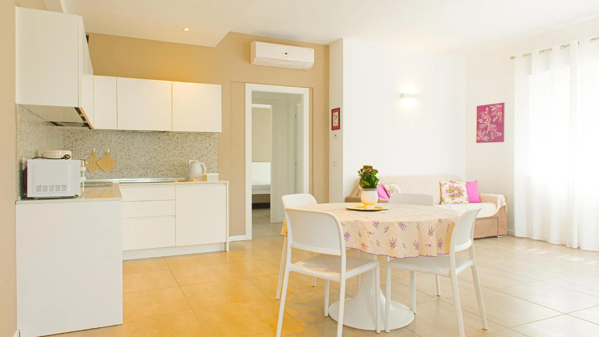 Residence Villa Adriana Bardolino Aparthotel